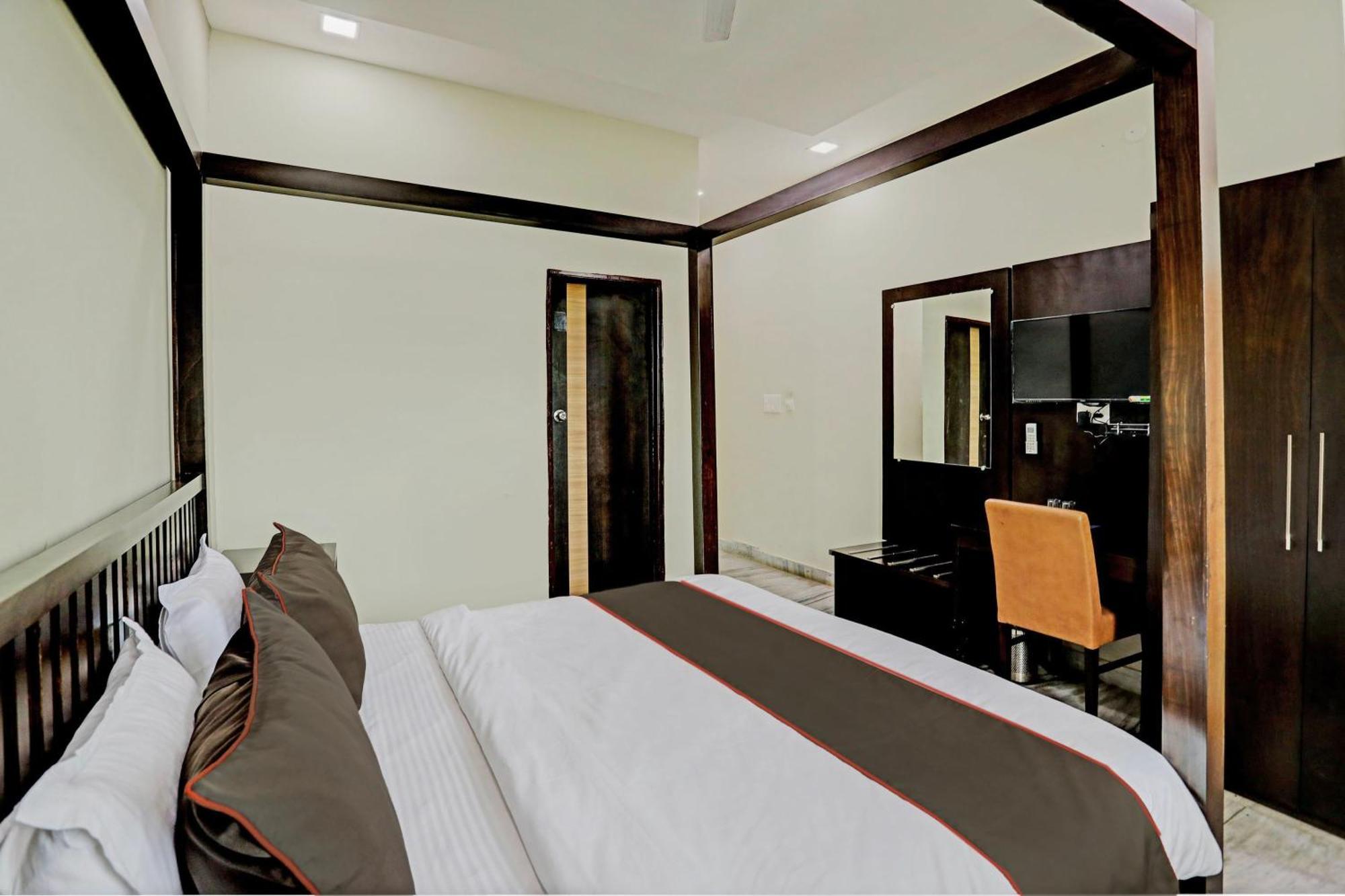 Collection O The Galaxy Resort Nathdwara Exterior photo