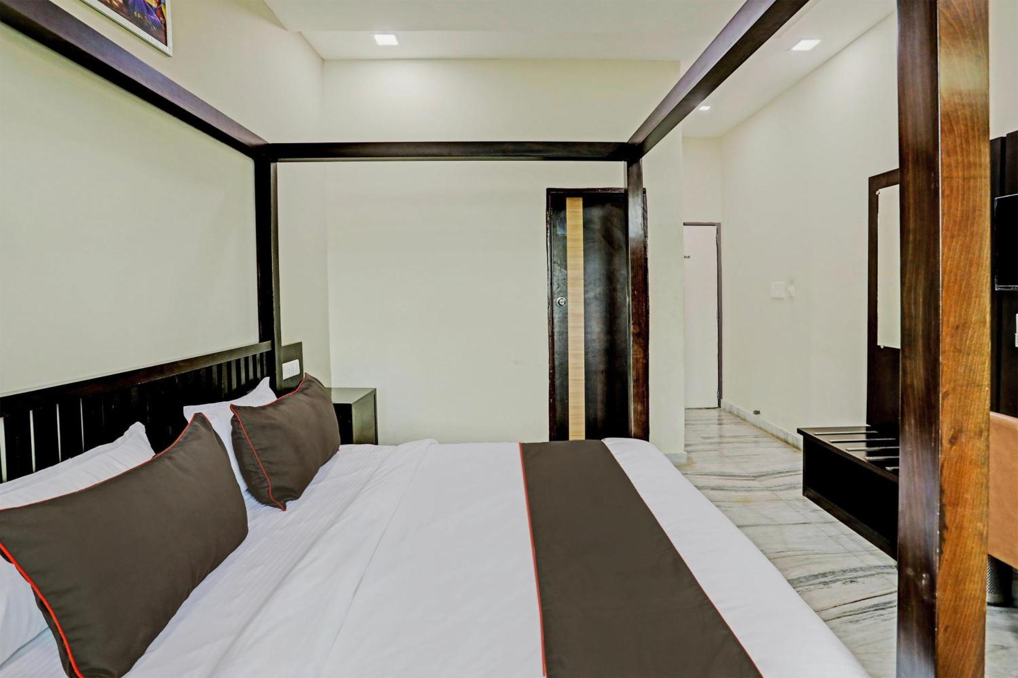 Collection O The Galaxy Resort Nathdwara Exterior photo